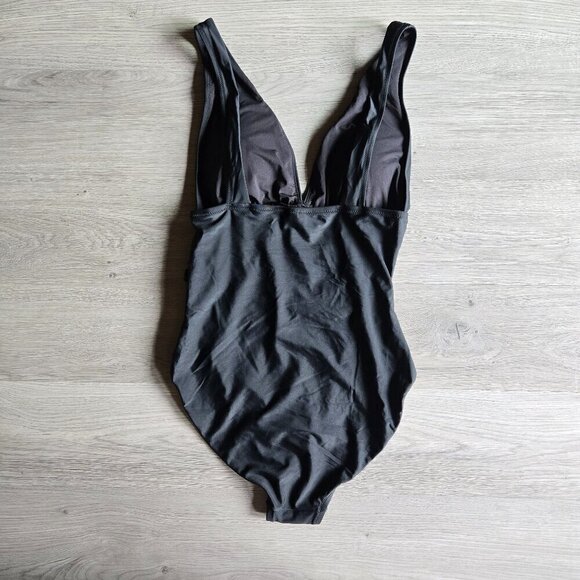 J. Crew V-Neck Ruched One-Piece Swimsuit Bathing Suit Small Medium Large Black - Picture 4 of 13